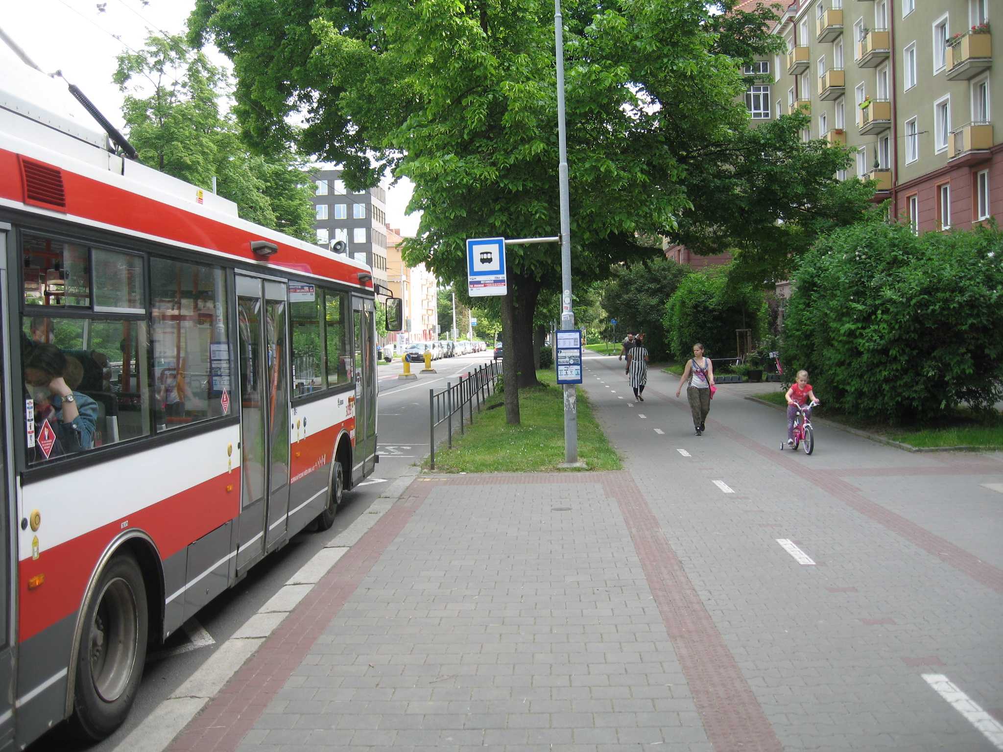 Autobusové zastávky 15